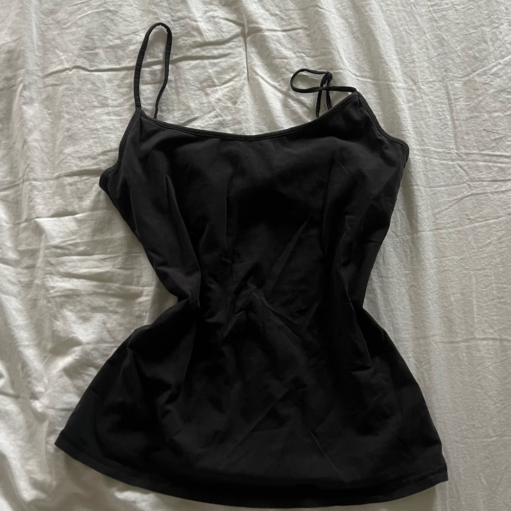 black simple tank